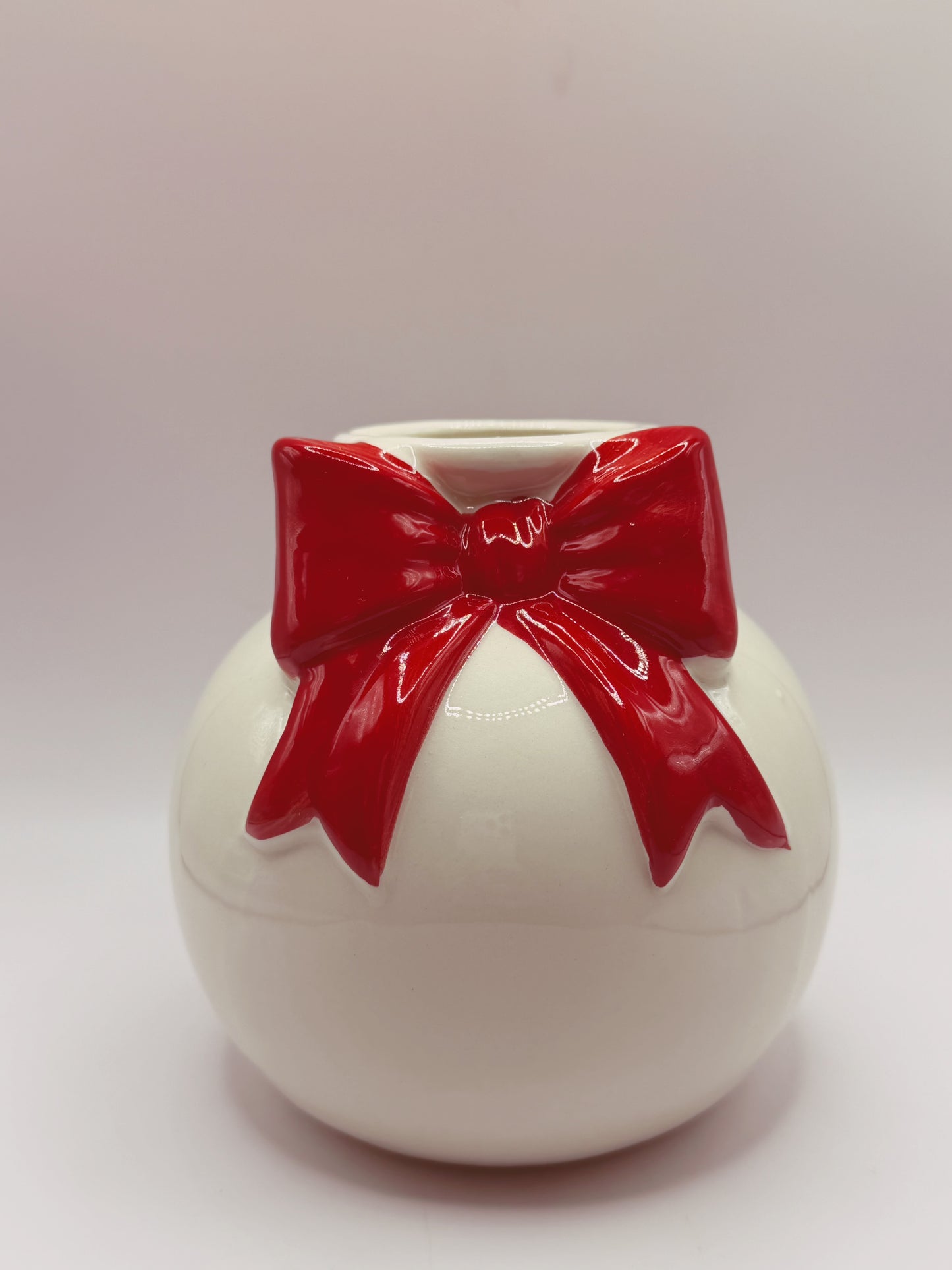 Βάζο λευκός με φιόγκο